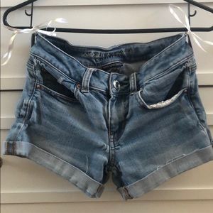 American eagle shortsPRICE DROP